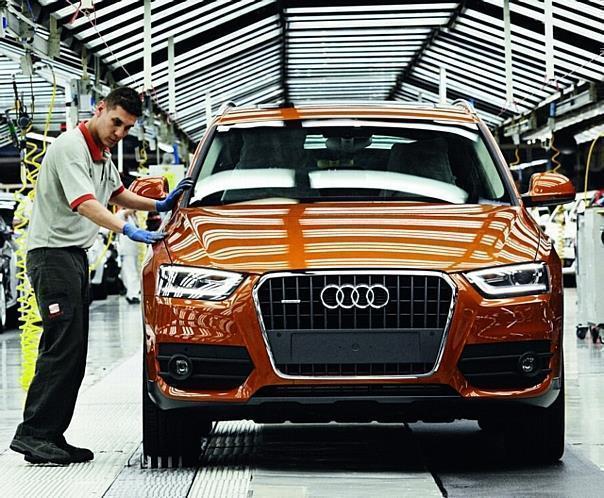 Mit dem Audi Q3 erschließt die Marke mit den Vier Ringen ein neues Segment. Im Juni startet zunächst der Vorverkauf für Europa. Die Markteinführung ist im vierten Quartal dieses Jahres geplant. 